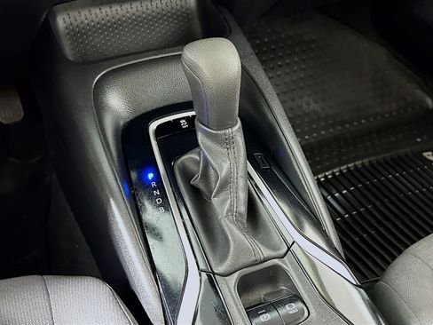 Used 2020 Toyota Corolla LE FWD image 16