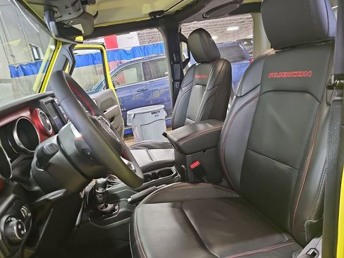 Used 2023 Jeep Gladiator Rubicon w/ LED Lighting Group image 14