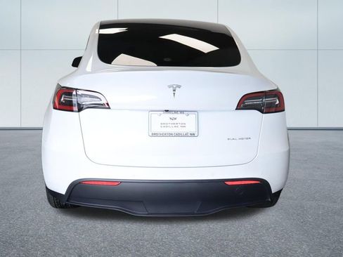 Used 2022 Tesla Model Y Long Range AWD/4WD image 4