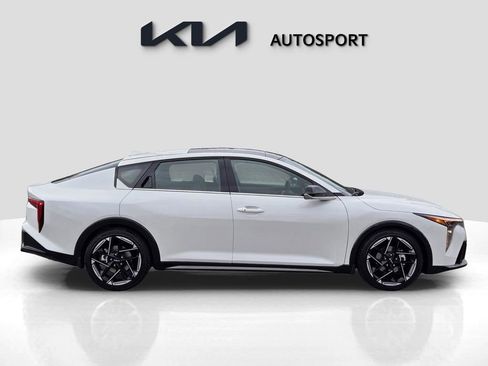 New 2025 Kia K4 GT-Line image 7