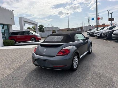 Used 2018 Volkswagen Beetle 2.0T S FWD image 34