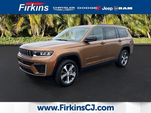 New 2026 Jeep Grand Cherokee L Limited w/ Trailer Tow Package AWD/4WD image 1