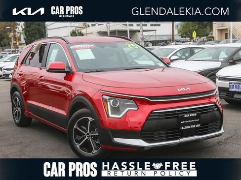 Certified 2025 Kia Niro EX FWD image 1