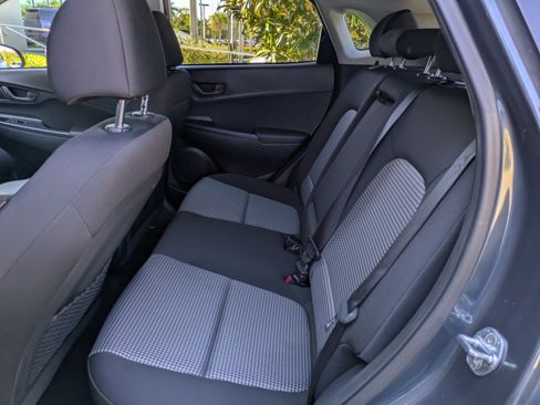 Used 2018 Hyundai Kona SEL w/ SEL Tech Package 02 image 16