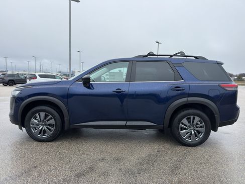 New 2026 Nissan Pathfinder SV image 6