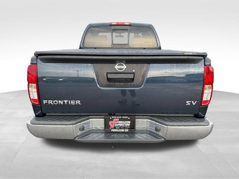 Used 2016 Nissan Frontier SV RWD image 6