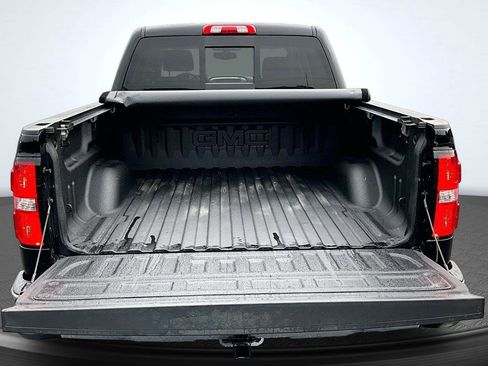 Used 2018 GMC Sierra 1500 SLE w/ SLE Value Package AWD/4WD image 5