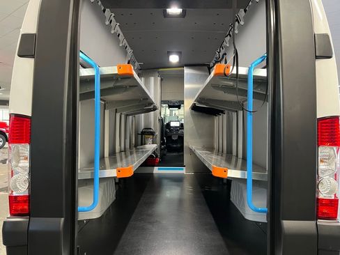 Used 2024 RAM ProMaster 3500 w/ Delivery Van Package image 26