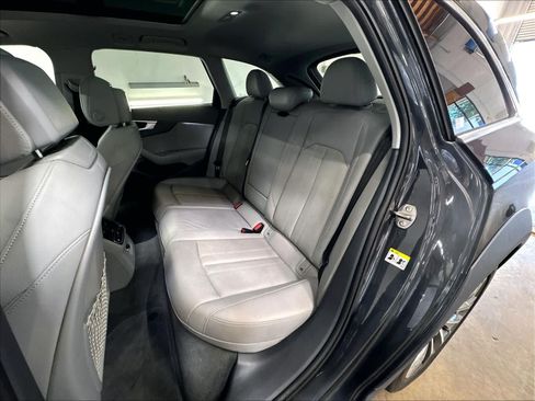 Used 2018 Audi A4 2.0T allroad Premium Plus AWD/4WD image 27