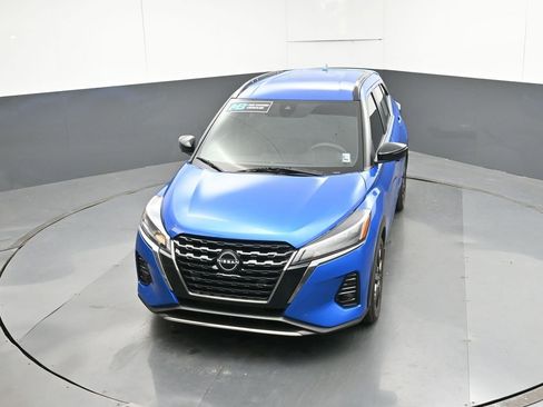 Used 2023 Nissan Kicks SR image 48