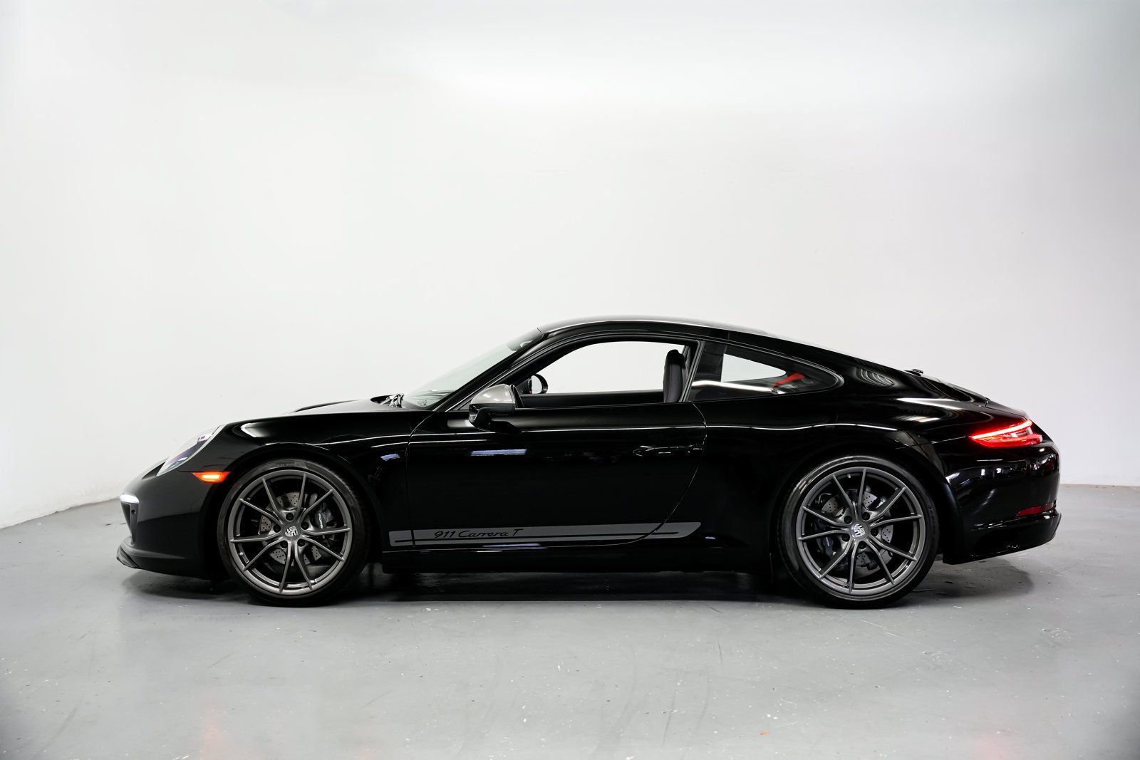 Used 2019 Porsche 911 Carrera T RWD image 7