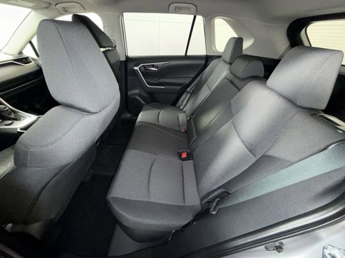 Used 2025 Toyota RAV4 XLE image 22