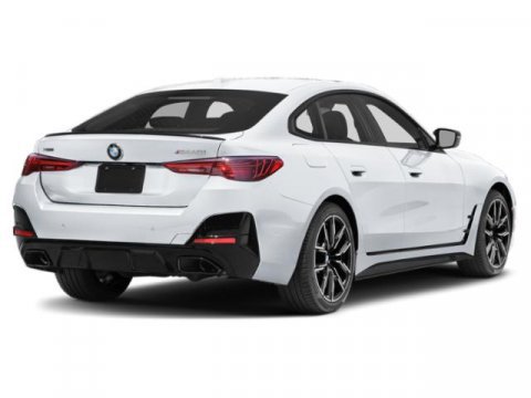 New 2027 BMW M440i RWD image 2