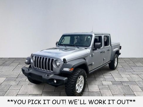 Used 2020 Jeep Gladiator Sport w/ Quick Order Package 24S AWD/4WD image 3