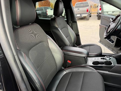 Used 2025 Ford Escape ST-Line image 22
