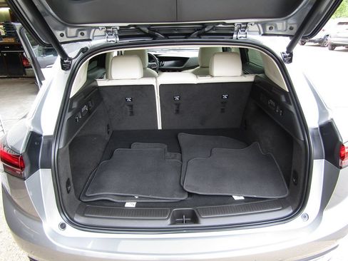 Used 2023 Buick Envision Essence AWD/4WD image 6