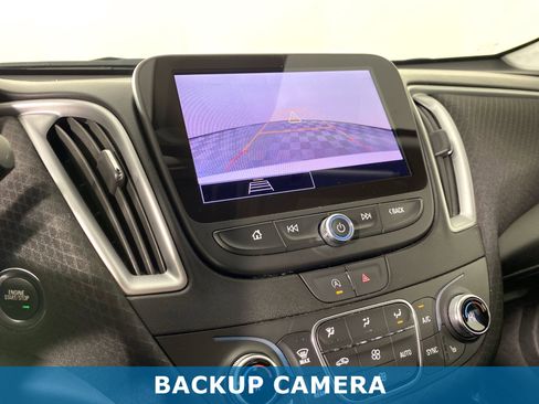 Used 2024 Chevrolet Malibu LT image 5