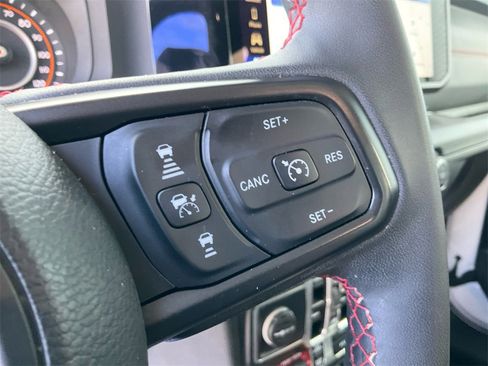 Used 2024 Jeep Wrangler Unlimited Rubicon image 37