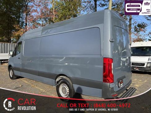 Used 2019 Mercedes-Benz Sprinter 170 image 4