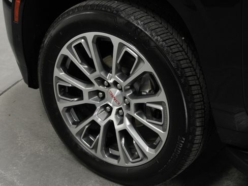 Used 2025 GMC Yukon Denali image 10