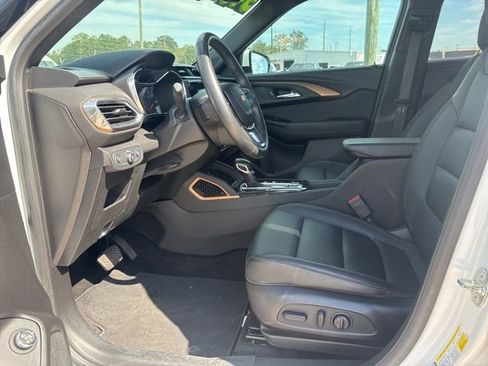 Used 2022 Chevrolet TrailBlazer ACTIV w/ Sun and Liftgate Package image 17