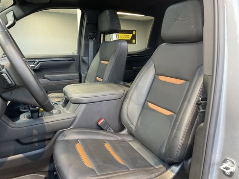Used 2026 GMC Sierra 1500 AT4 w/ AT4 Premium Package AWD/4WD image 19