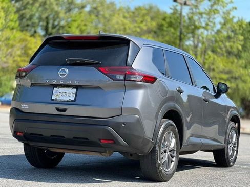 Used 2021 Nissan Rogue S FWD image 5