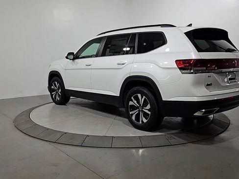 New 2026 Volkswagen Atlas SE AWD/4WD image 3