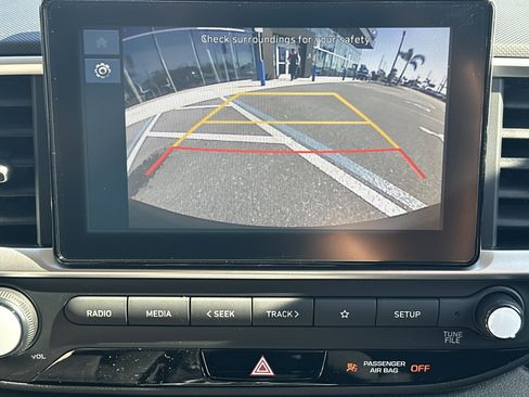 New 2026 Hyundai Venue SE image 24