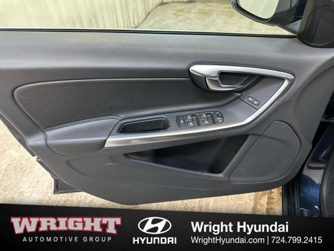 Used 2012 Volvo S60 T5 FWD image 9