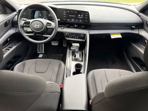New 2026 Hyundai Elantra Sport FWD image 22