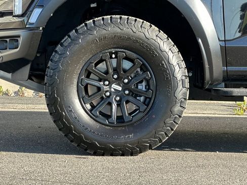 Used 2025 Ford F150 Raptor AWD/4WD image 27