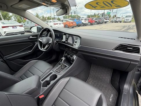 Used 2024 Volkswagen Jetta SE FWD image 26