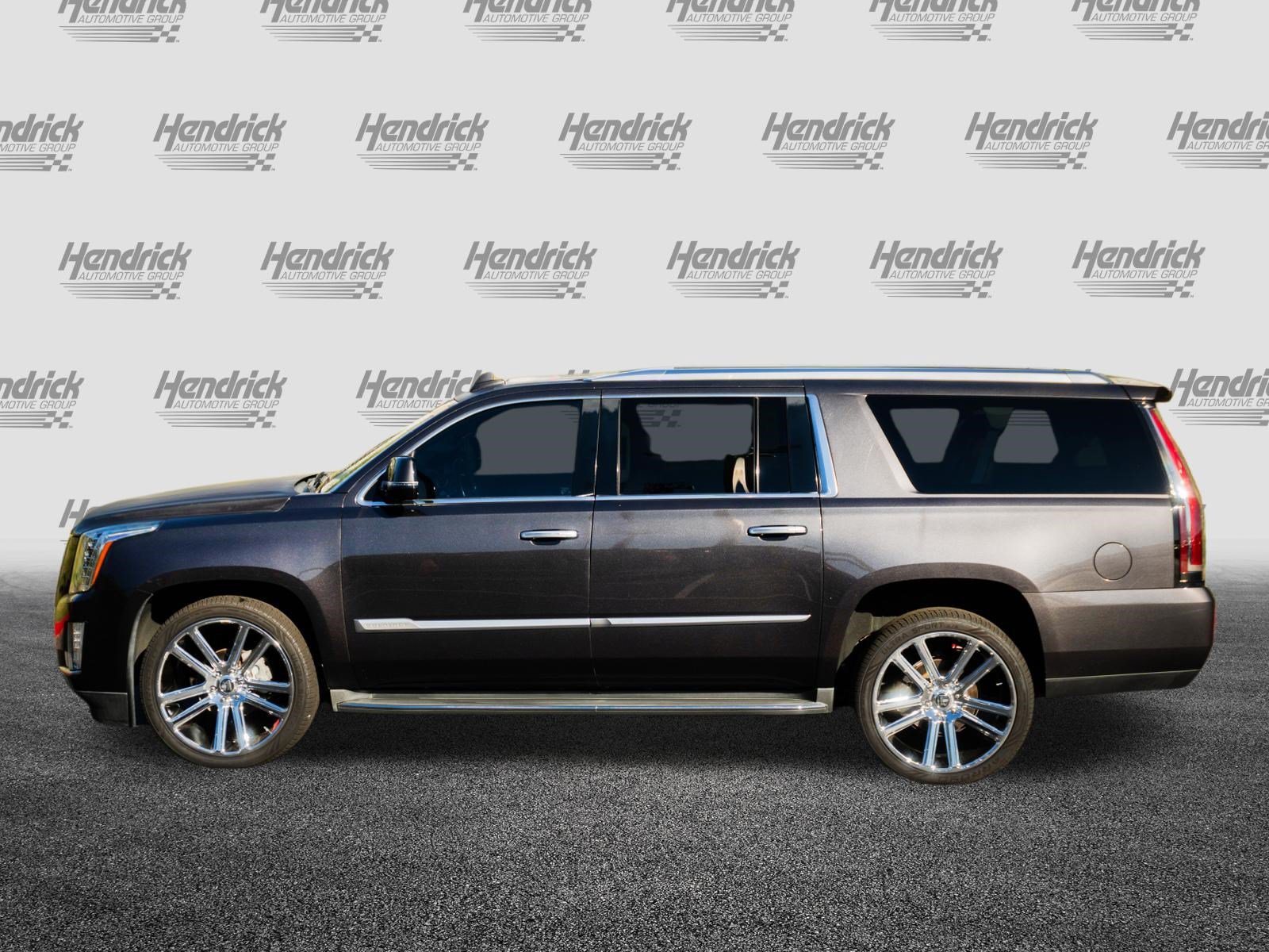 Used 2016 Cadillac Escalade ESV Premium AWD/4WD image 6