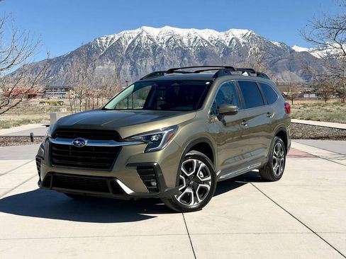 Used 2023 Subaru Ascent Limited AWD/4WD image 1