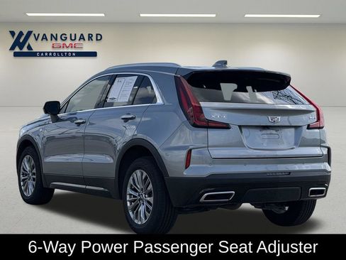 Used 2025 Cadillac XT4 Premium Luxury FWD image 7