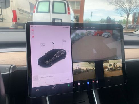 Used 2018 Tesla Model 3 Long Range AWD/4WD image 11