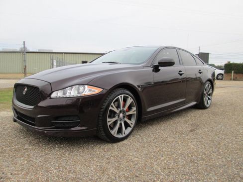 Used 2015 Jaguar XJ image 1