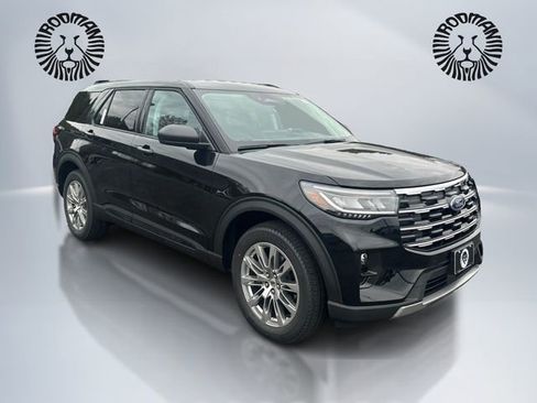 New 2026 Ford Explorer Active w/ Active Comfort Package image 3