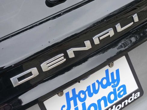 Used 2024 GMC Acadia Denali w/ Super Cruise Package image 11