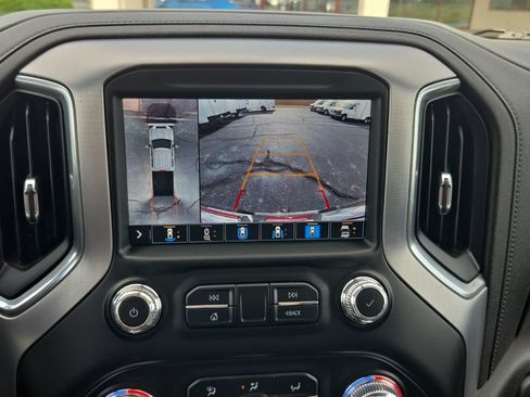 Used 2021 GMC Sierra 2500 SLT w/ SLT Premium Package AWD/4WD image 41