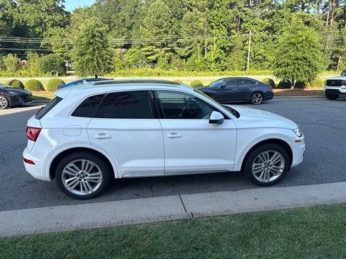 Used 2018 Audi Q5 Prestige w/ Prestige Package AWD/4WD image 5