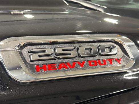 Used 2024 RAM 2500 Tradesman w/ Chrome Appearance Group image 16