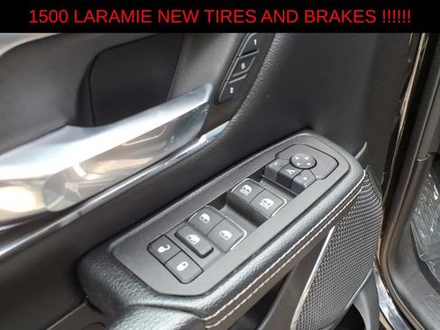 Used 2025 RAM 1500 Laramie AWD/4WD image 14