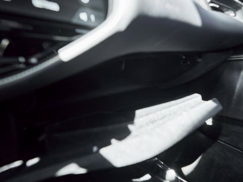 Used 2022 Ferrari SF90 Stradale image 77