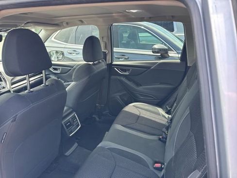 Used 2020 Subaru Forester Premium AWD/4WD image 6