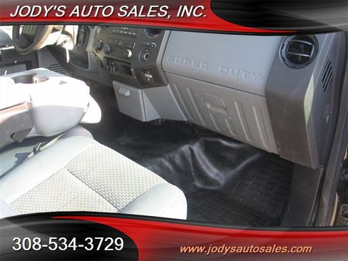 Used 2016 Ford F250 XL w/ Power Equipment Group image 16