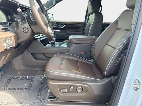 New 2026 GMC Sierra 1500 Denali w/ Technology Package AWD/4WD image 16