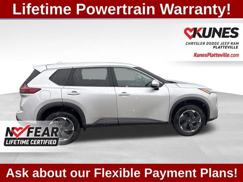Used 2025 Nissan Rogue SV image 12