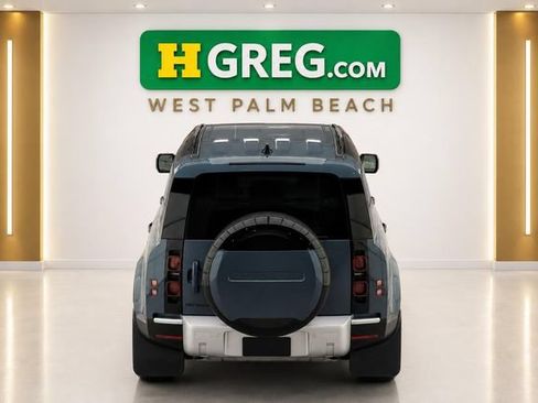 Used 2024 Land Rover Defender 110 S AWD/4WD image 10